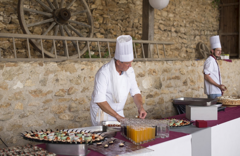Mise en place buffet vin d'honneur